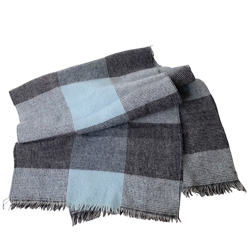Bloomingdales Men’s Store Tartan Plaid 100% Virgin Wool Scarf Blue Grey One Size